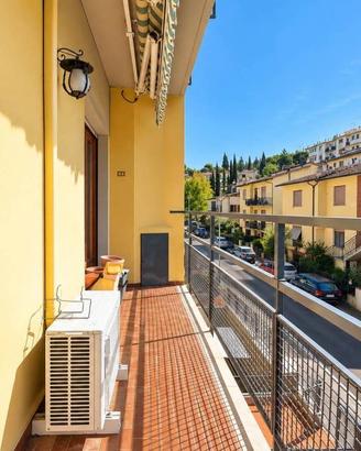 Appartamento di 113 m² con 5 locali e box auto a I