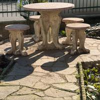 Set da giardino tavolo e 4 sgabelli, inizi 900.
