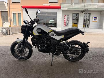 Benelli Leoncino 250