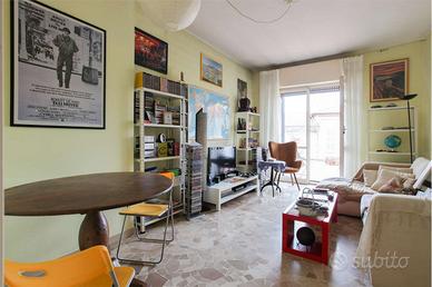 AMPIO TRILOCALE CON TERRAZZO E POSSIBILITA' BOX