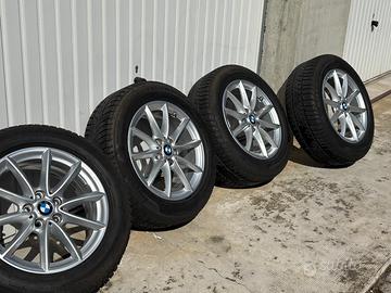 Cerchi e gomme invernali BMW X1 da 17 Pollici