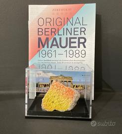 Pezzo del muro di Berlino certificato