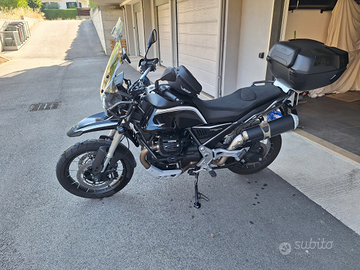 Moto guzzi V85TT GDO 1641 +2000 euro di accessori