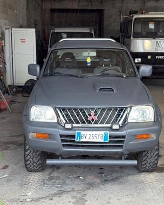 Mitsubishi L200 2002