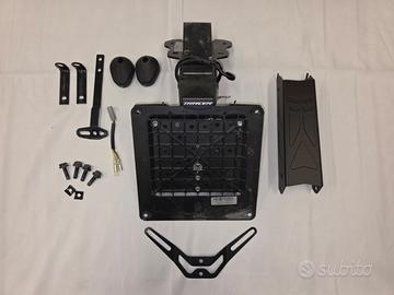 TRACER 9 PORTA TARGA SPORTIVO
