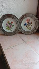 piatti decorativi ceramica e peltro 
