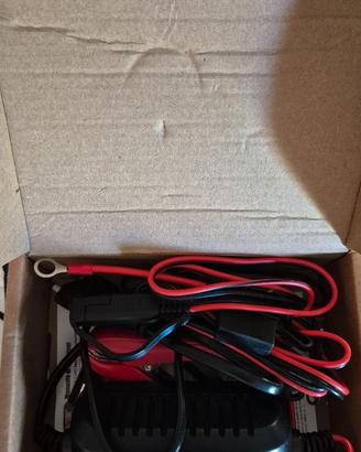 carica batteria per moto