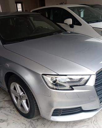 Audi A3 1.6 TDI 116 CV Business