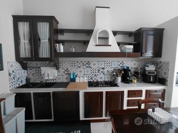 Cucina ZAPPALORTO  in legno massello di castagno 