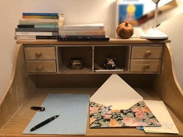 Tavolo Scrittoio Vintage con cassettini