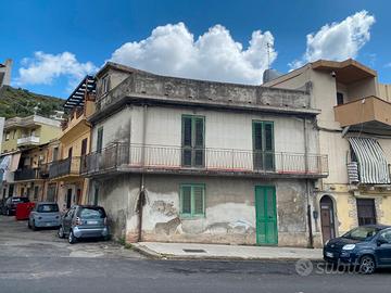 Soluzione semi indipendente in Via Comunale Camar