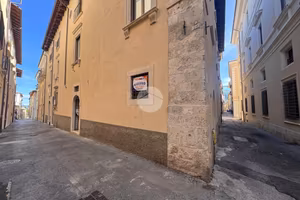 MULTILOCALE A L'AQUILA