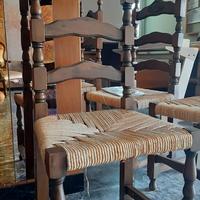Set di 8 sedie rustiche in legno