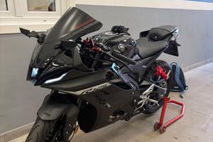 Yamaha YZF R-125 2024 nera