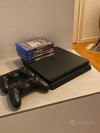 Ps4 Slim - 2 Joystick e 5 giochi