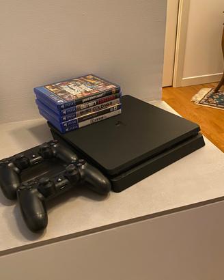 Ps4 Slim - 2 Joystick e 5 giochi