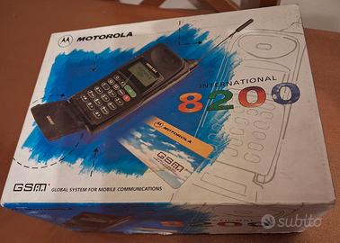 Motorola 8700