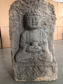 Statua in pietra Buddha