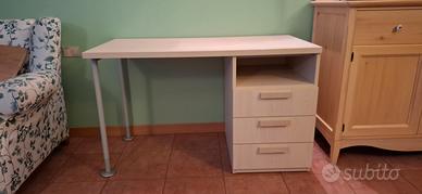 Scrivania