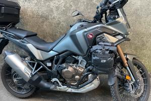 Africa twin adv cambio manuale
