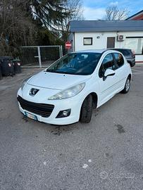 peugeot 207 1,4 benzina 2010