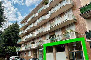 Locali uso commerciale/sanitario (carnago va.)