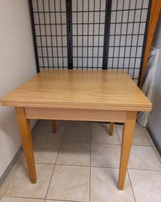 Tavolo in legno allungabile Veneta Cucine
