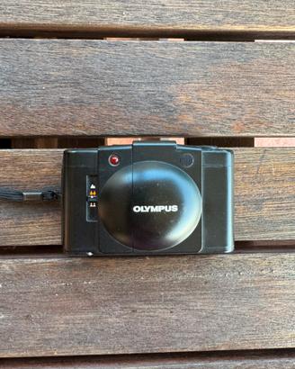 Olympus XA2