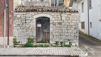 Rudere posizione ideale per garage