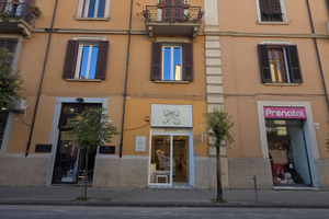 Locale commerciale via Monte Santo CS