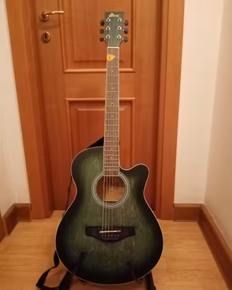 Chitarra acustica