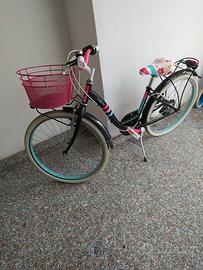 Bici "taglia 24" per bambina praticamente nuova!