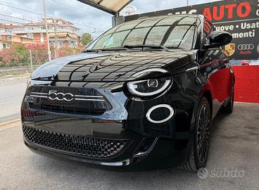 Fiat 500 Cabrio Hybrid La Prima