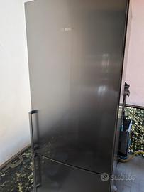 Frigorifero Bosch Inox XL 70cm - 412 Litri