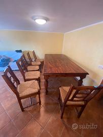 Spendido tavolo rustico in legno + 6 sedie