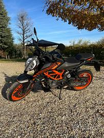 KTM Duke 125