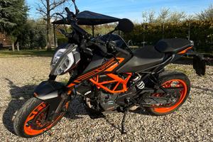 KTM Duke 125