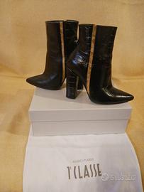 Stivaletti in pelle  Alviero Martini I Classe