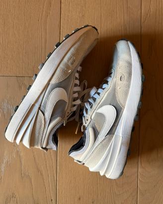 Nike sneakers waffle one summit white