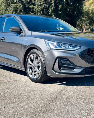 Ford Focus 1.0 EcoBoost Hybrid 125 CV ST-Line -PRE