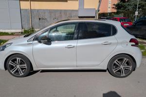 PEUGEOT 208 1.2 Turbo 110 EAT6 S&S 5 porte GT Line