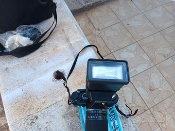 macchina fotografica yashica