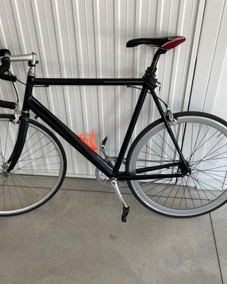Bici scatto fisso