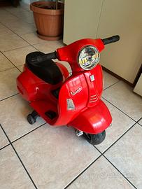 Vespa elettrica ricaricabile  per bambini