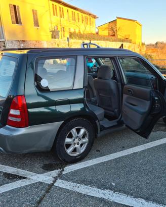 Auto Subaru forester