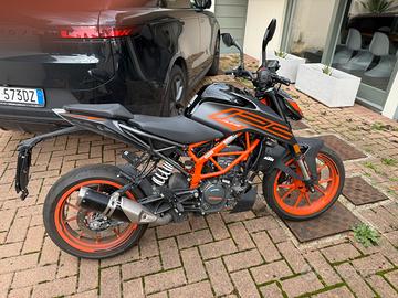 KTM 125 DUKE  COME NUOVA