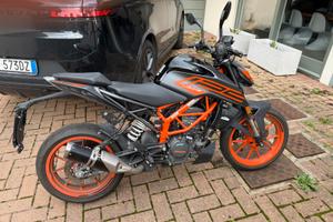 KTM 125 DUKE  COME NUOVA
