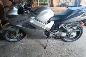HONDA VFR 800 VTEC