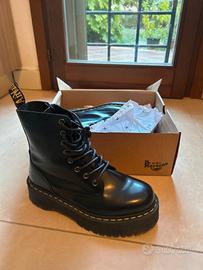 Anfibi Dr. Martens Jadon black tg.39