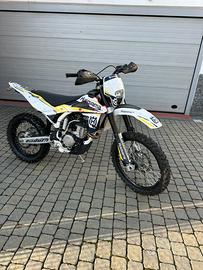 Husqvarna te250
